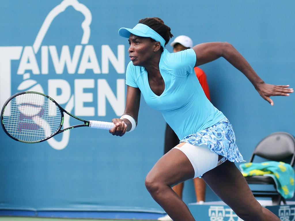 Venus Williams in action during her second-round victory over Urszula Radwanska; photo credit Taiwan Open